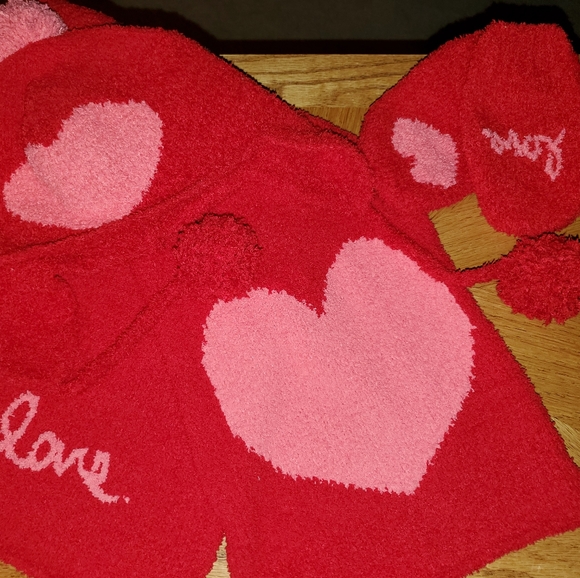 Love scarf beanie & mittens set